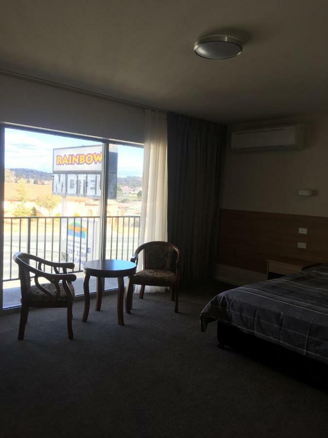 Rainbow Motel Kowen Extérieur photo